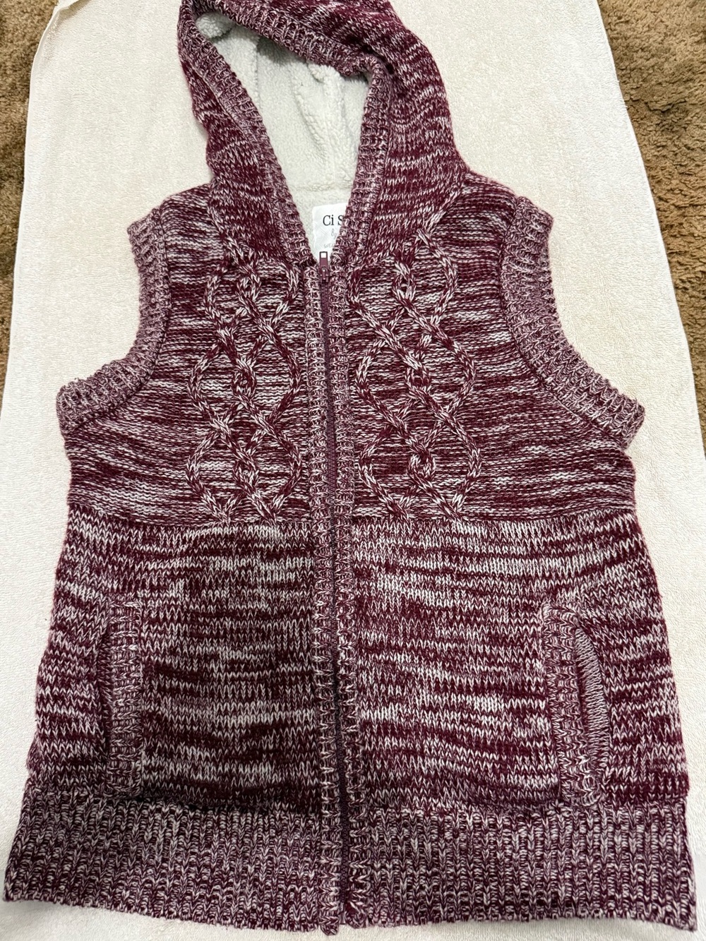 Ci Sono Maroon and White Hooded Zip-Front Cable Knit Vest